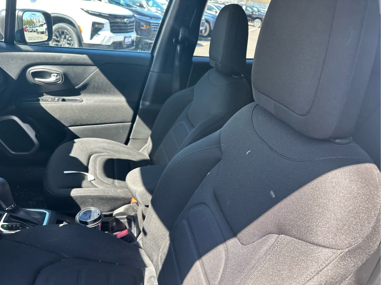 Used 2020 Jeep Renegade Latitude w/ Cold Weather Group image 8