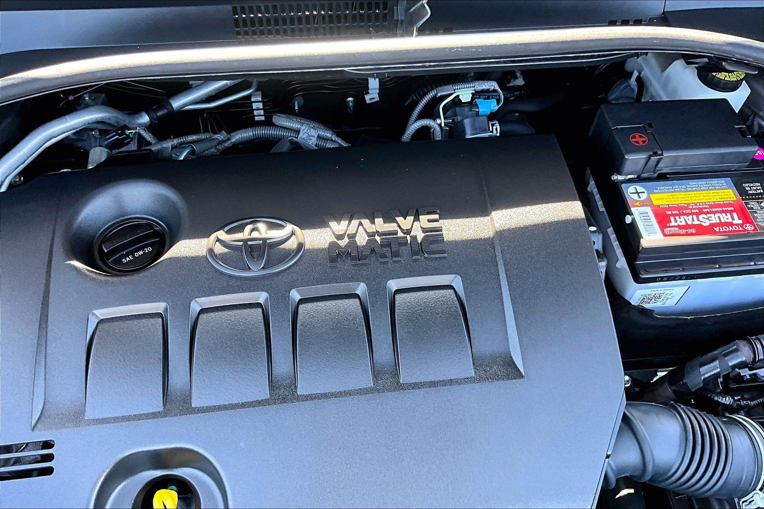 Used 2018 Toyota C-HR XLE FWD image 30