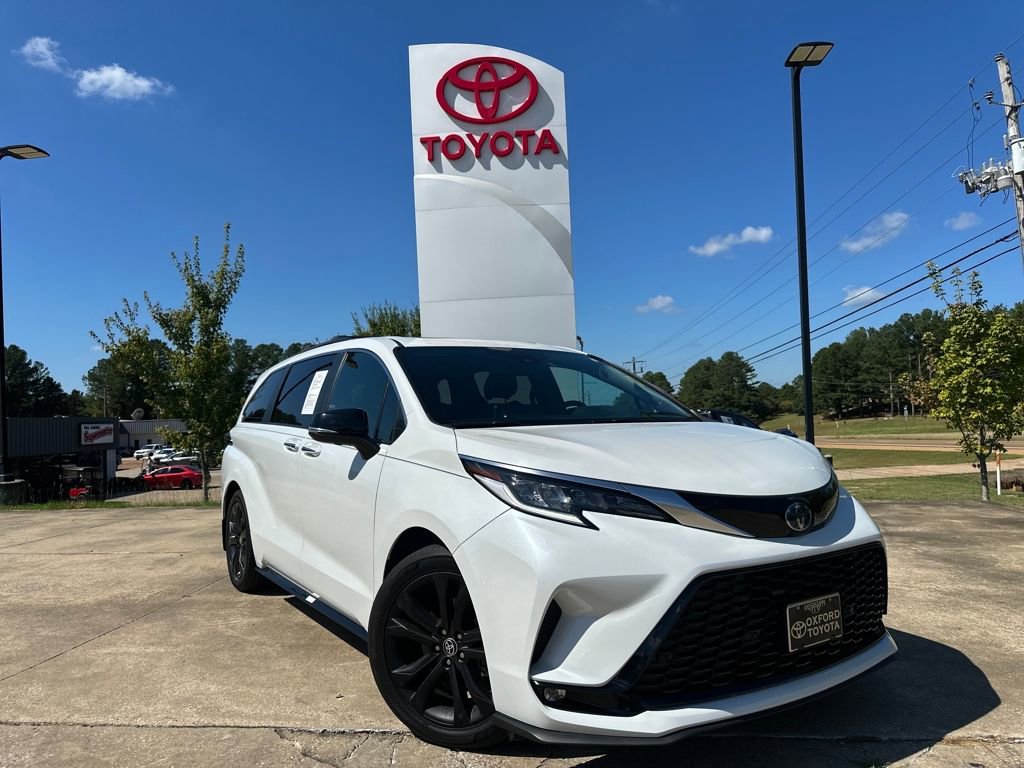 Used 2023 Toyota Sienna XSE