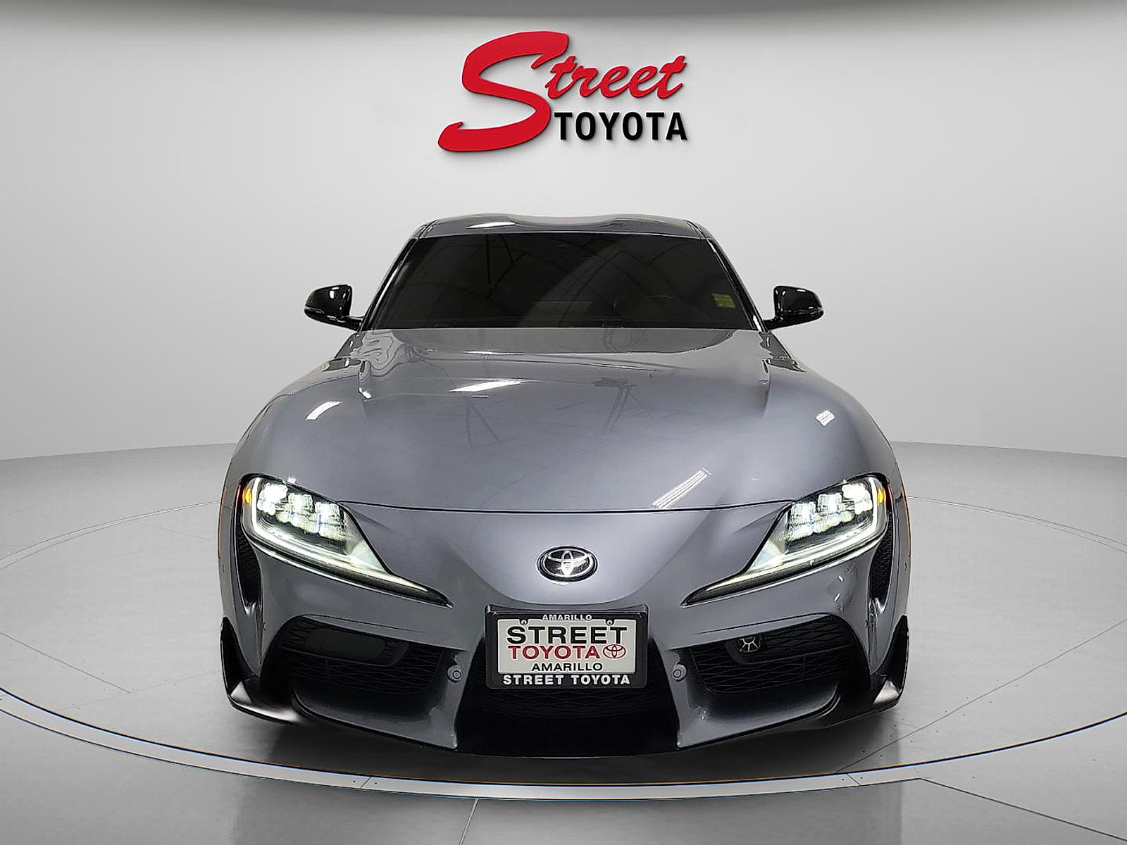 Certified 2022 Toyota Supra Premium w/ Driver Assist Package image 2