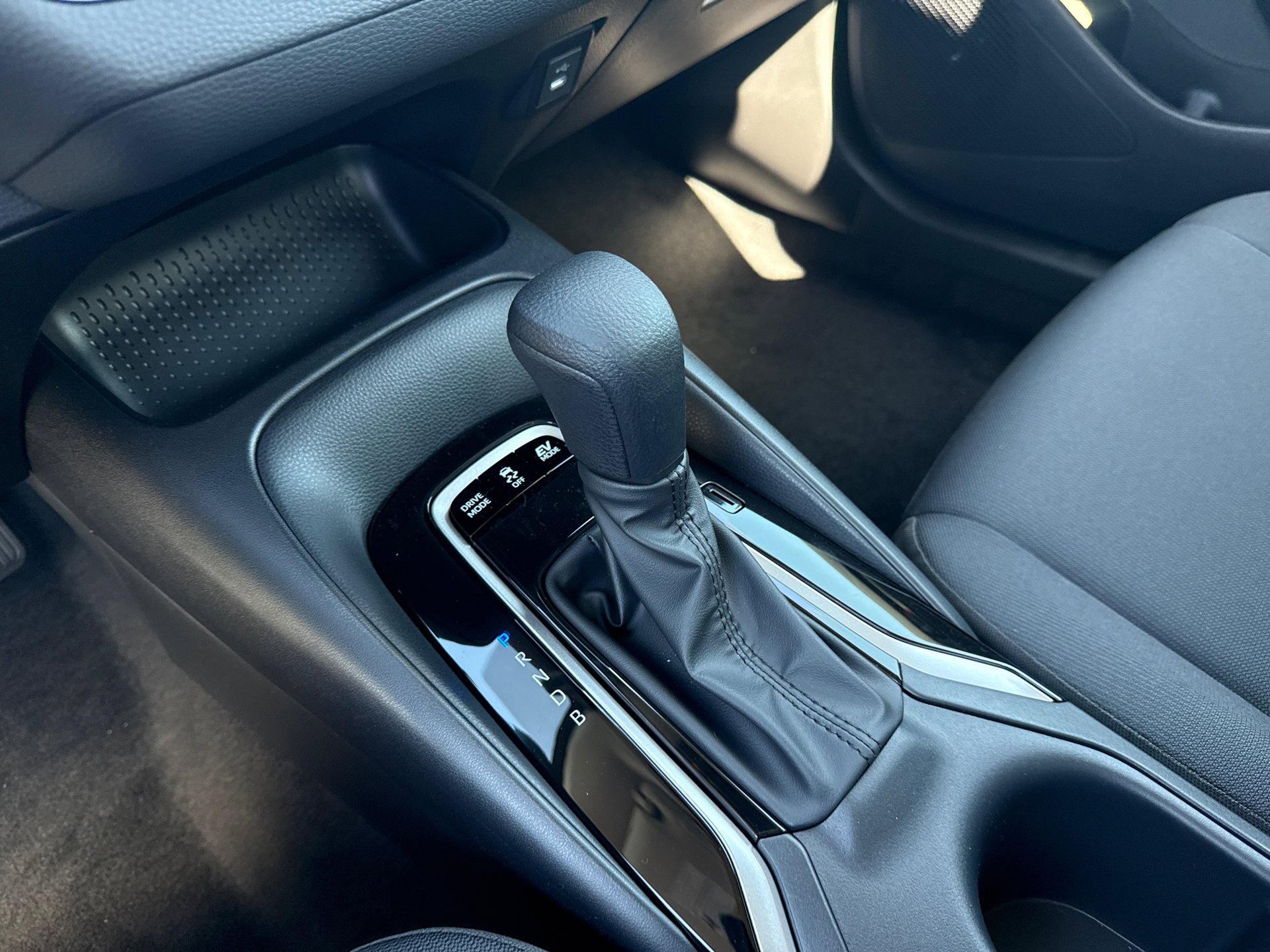 Certified 2026 Toyota Corolla LE image 25