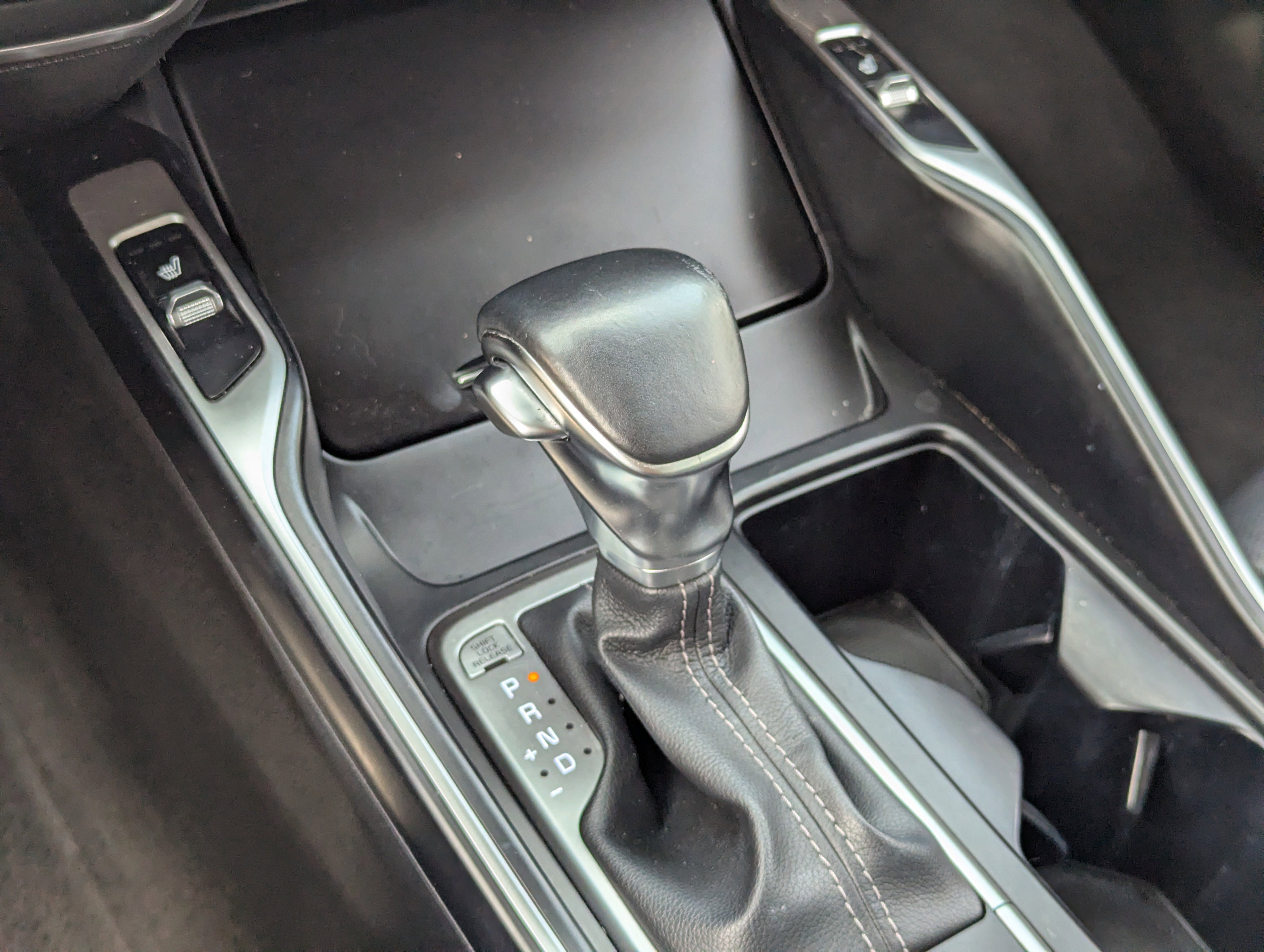 Certified 2022 Kia Sorento S image 27