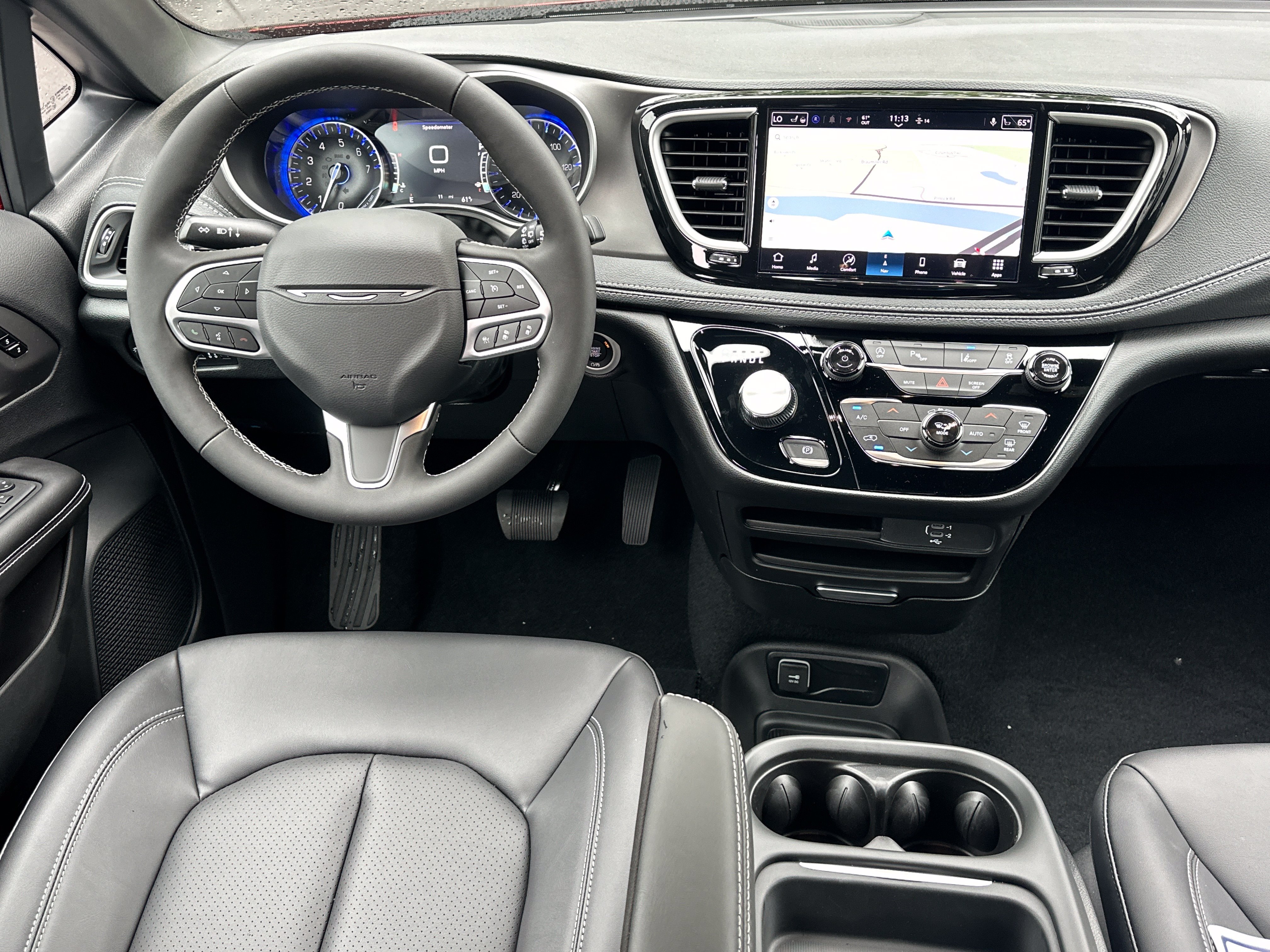 New 2027 Chrysler Pacifica Select FWD image 31