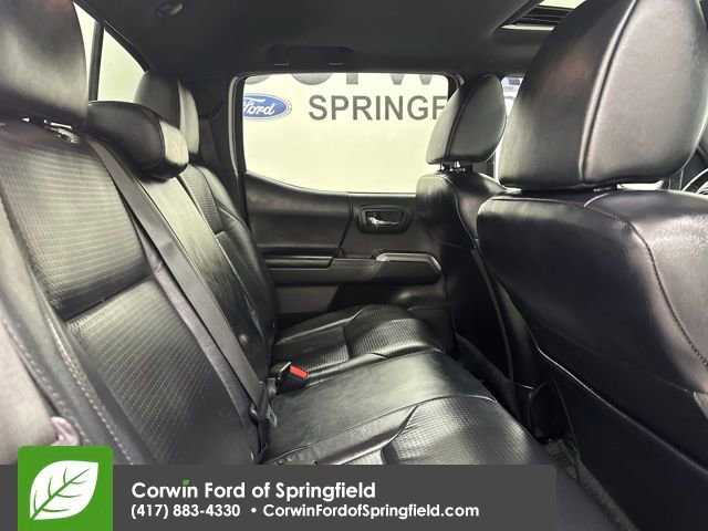Used 2022 Toyota Tacoma Limited image 13