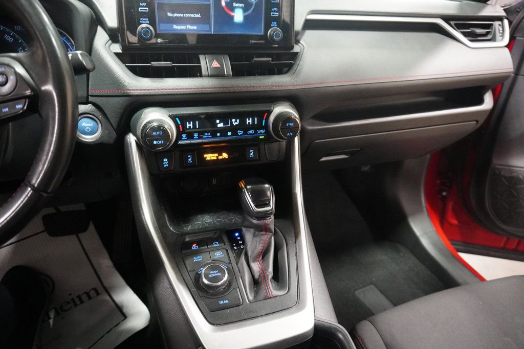 Used 2021 Toyota RAV4 SE w/ Weather & Moonroof Package AWD/4WD image 11