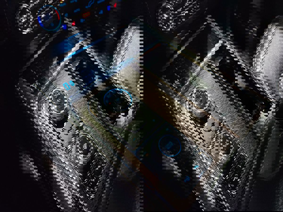 Used 2021 Ford Expedition Limited AWD/4WD image 41