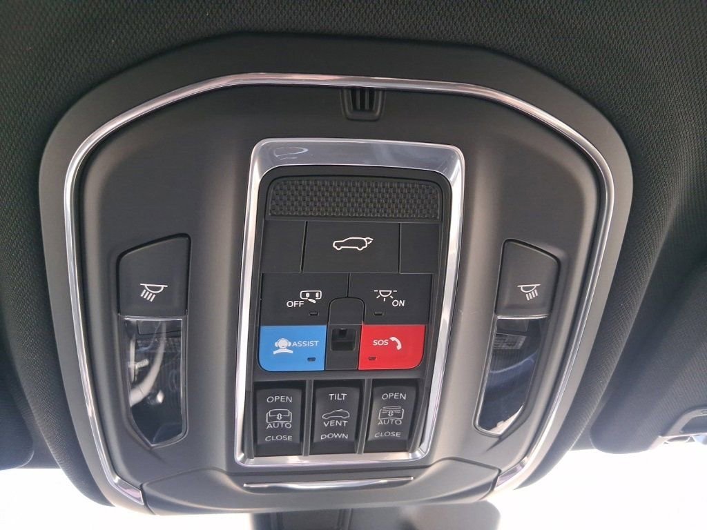 New 2025 Jeep Grand Cherokee L Limited w/ Trailer Tow Package image 36