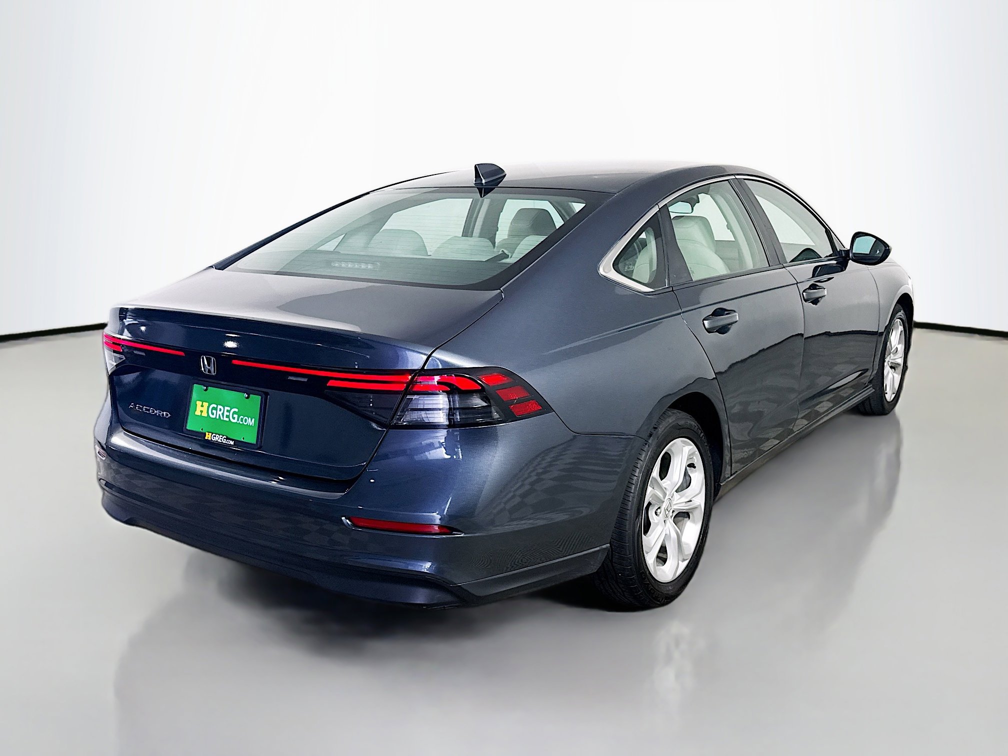 Used 2023 Honda Accord LX image 10