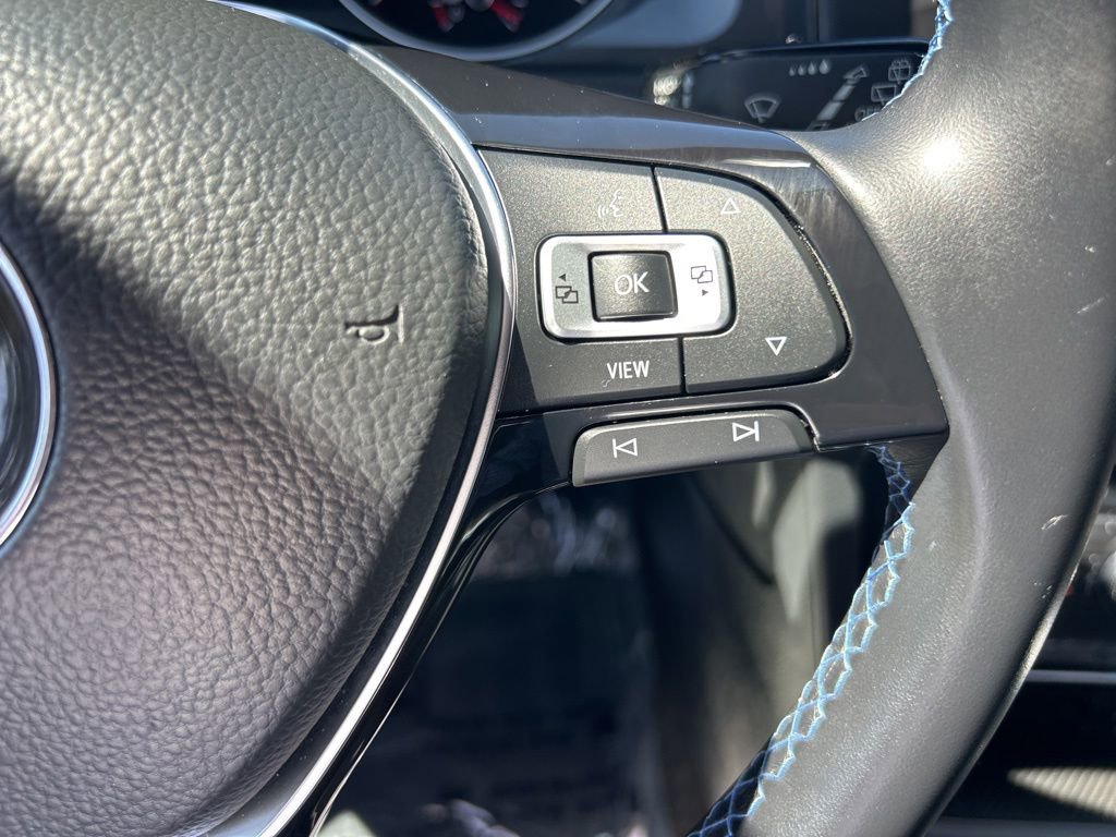 Used 2019 Volkswagen e-Golf SE FWD image 19