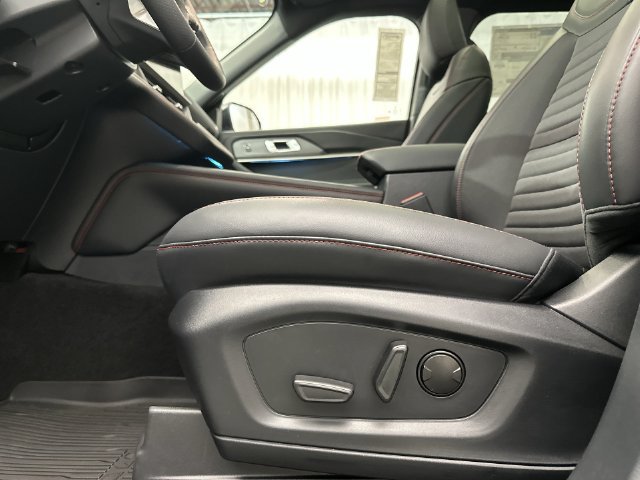 New 2027 Ford Explorer ST-Line w/ Premium Package AWD/4WD image 17
