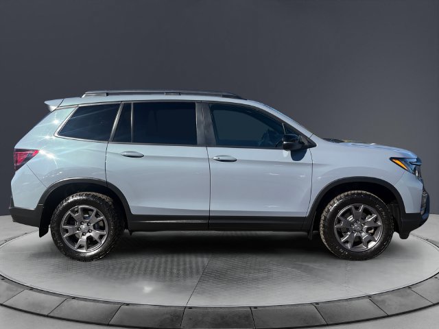 Certified 2024 Honda Passport TrailSport image 6