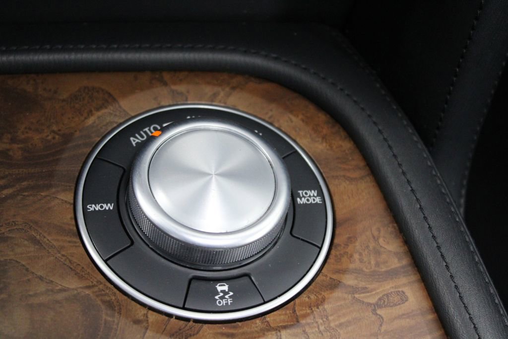 Used 2024 Nissan Armada SL image 51