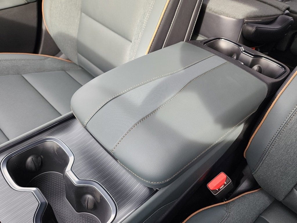 New 2026 GMC Acadia AT4 image 34