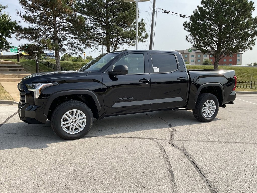 New 2026 Toyota Tundra SR5 image 3