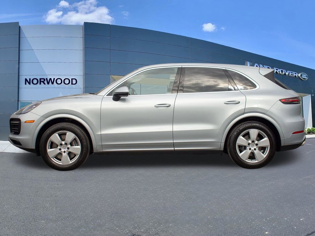 Used 2022 Porsche Cayenne AWD/4WD image 7