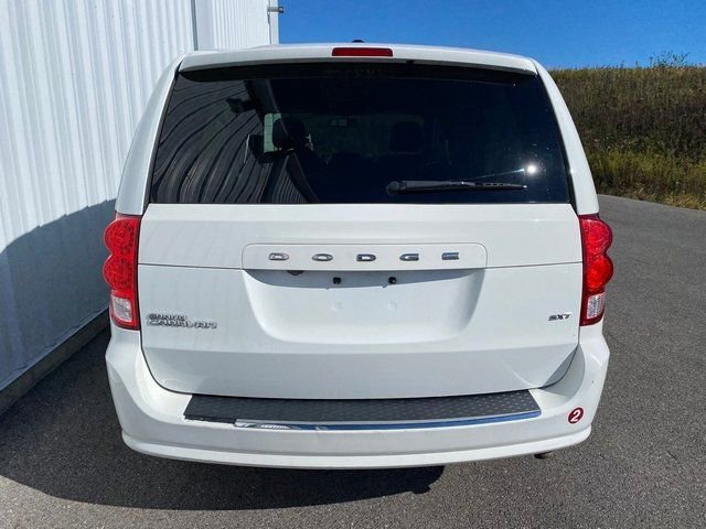 Used 2017 Dodge Grand Caravan SXT w/ Driver Convenience Group image 7