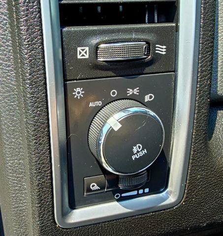 Used 2017 RAM 1500 Big Horn AWD/4WD image 23