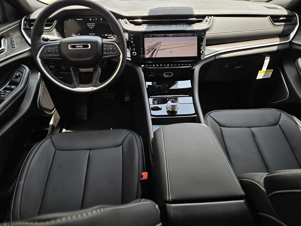 New 2026 Jeep Grand Cherokee L Limited AWD/4WD image 9