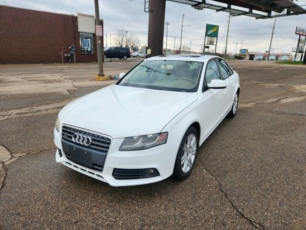 Used 2011 Audi A4 2.0T Premium image 8