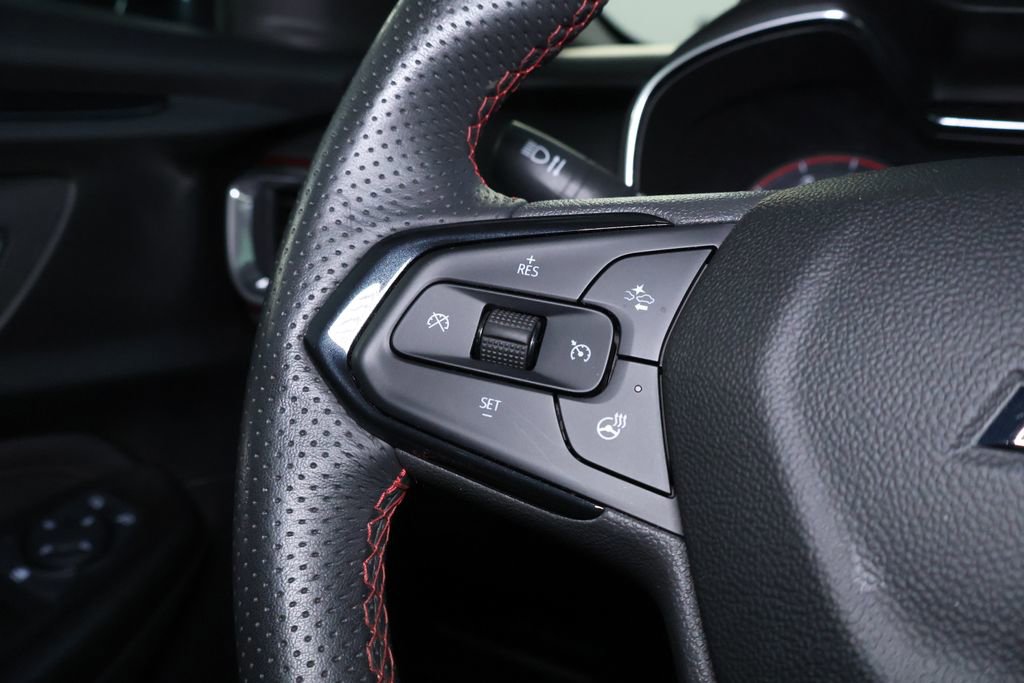 Used 2023 Chevrolet TrailBlazer RS image 21