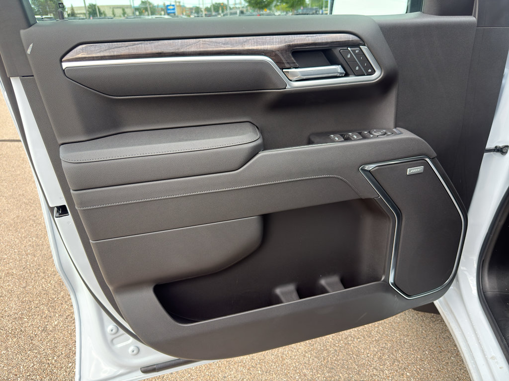 New 2026 Chevrolet Silverado 1500 LTZ w/ LTZ Convenience Package II AWD/4WD image 12