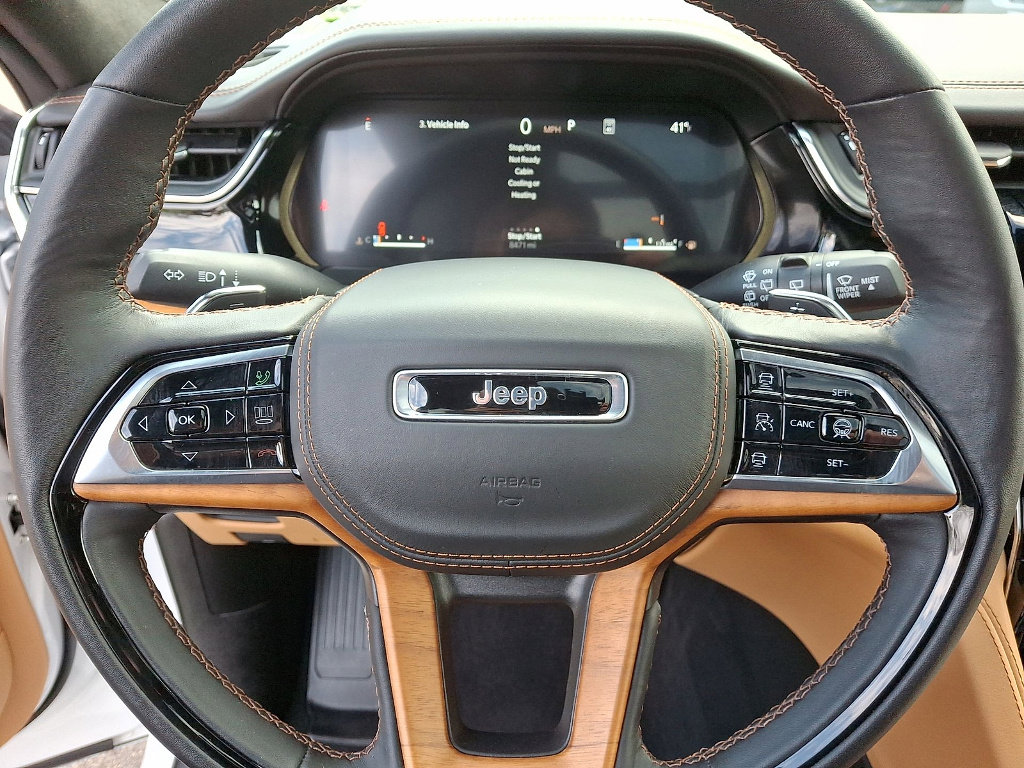 Certified 2025 Jeep Grand Cherokee L Summit AWD/4WD image 16