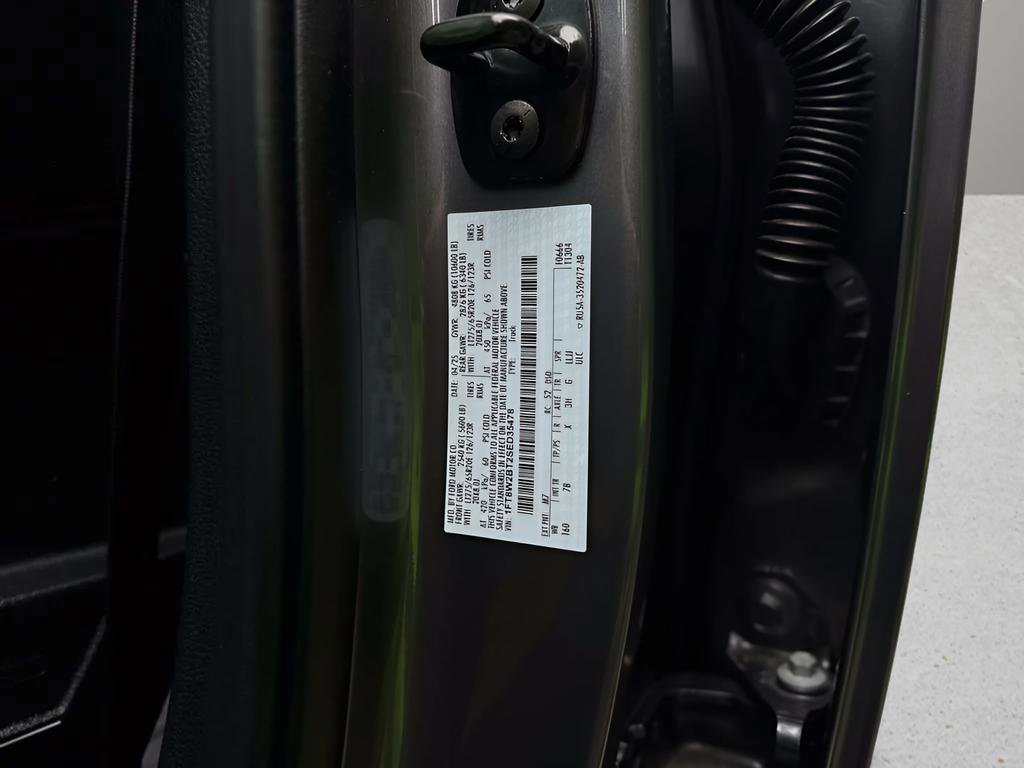 Used 2025 Ford F250 Platinum w/ FX4 Off-Road Package image 2