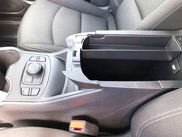 Used 2023 GMC Terrain SLE w/ Driver Convenience Package FWD image 15