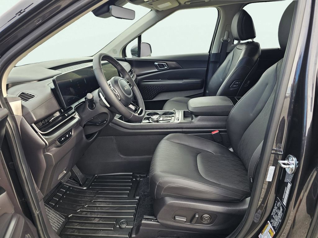 Certified 2026 Kia Carnival SX w/ SX Dark Edition Package image 17