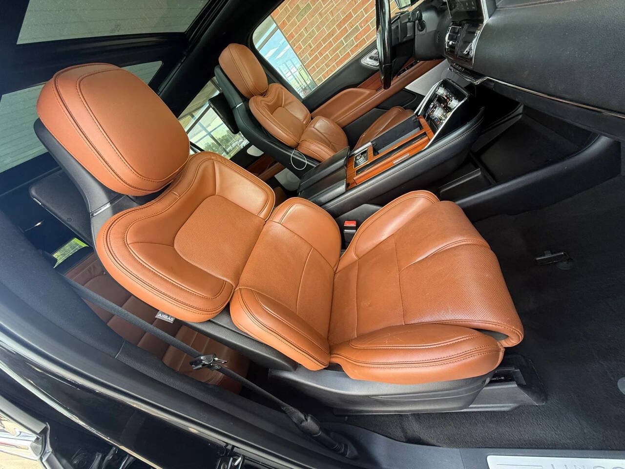 Used 2018 Lincoln Navigator Reserve AWD/4WD image 27