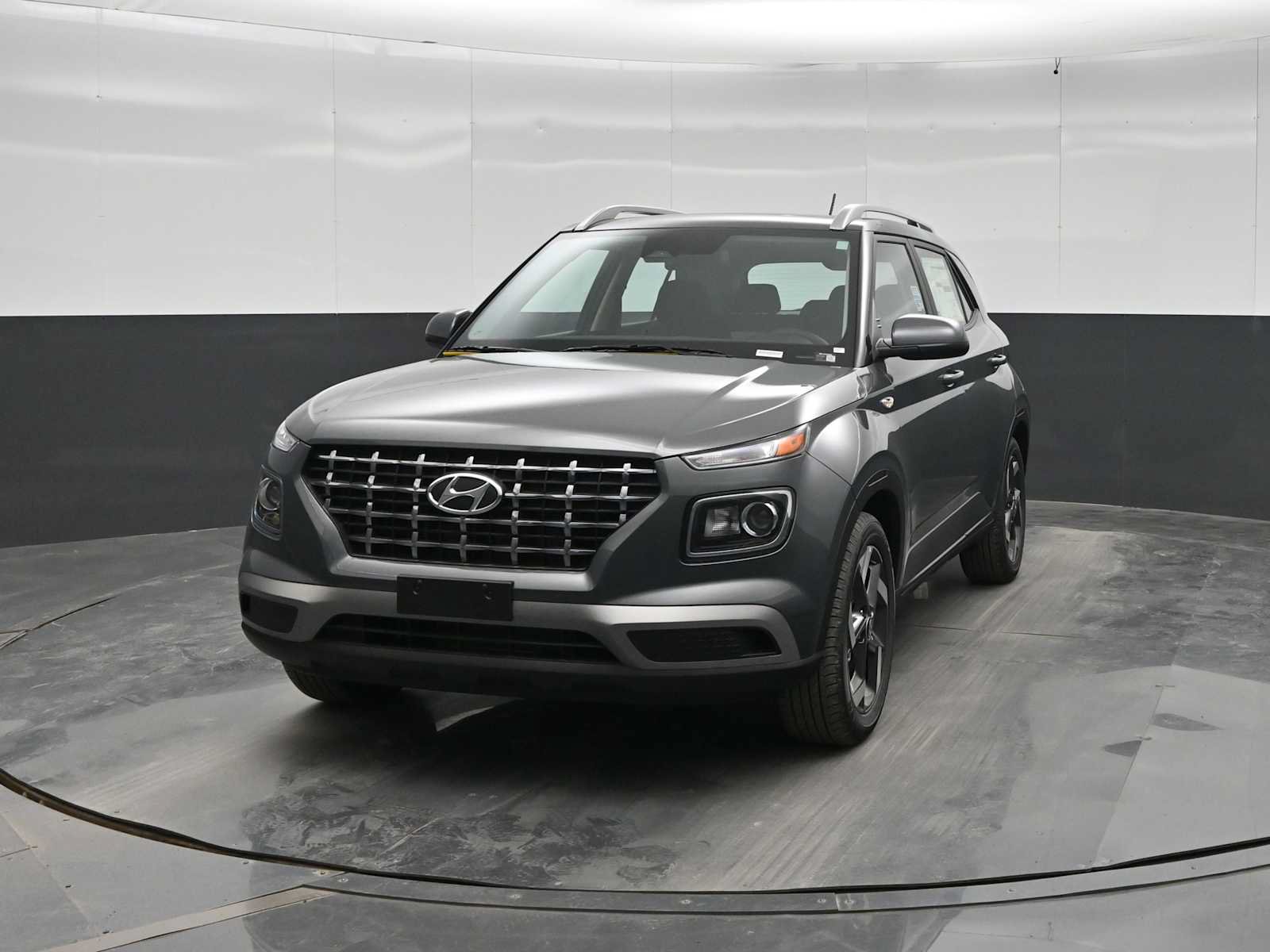 New 2026 Hyundai Venue SEL FWD image 3