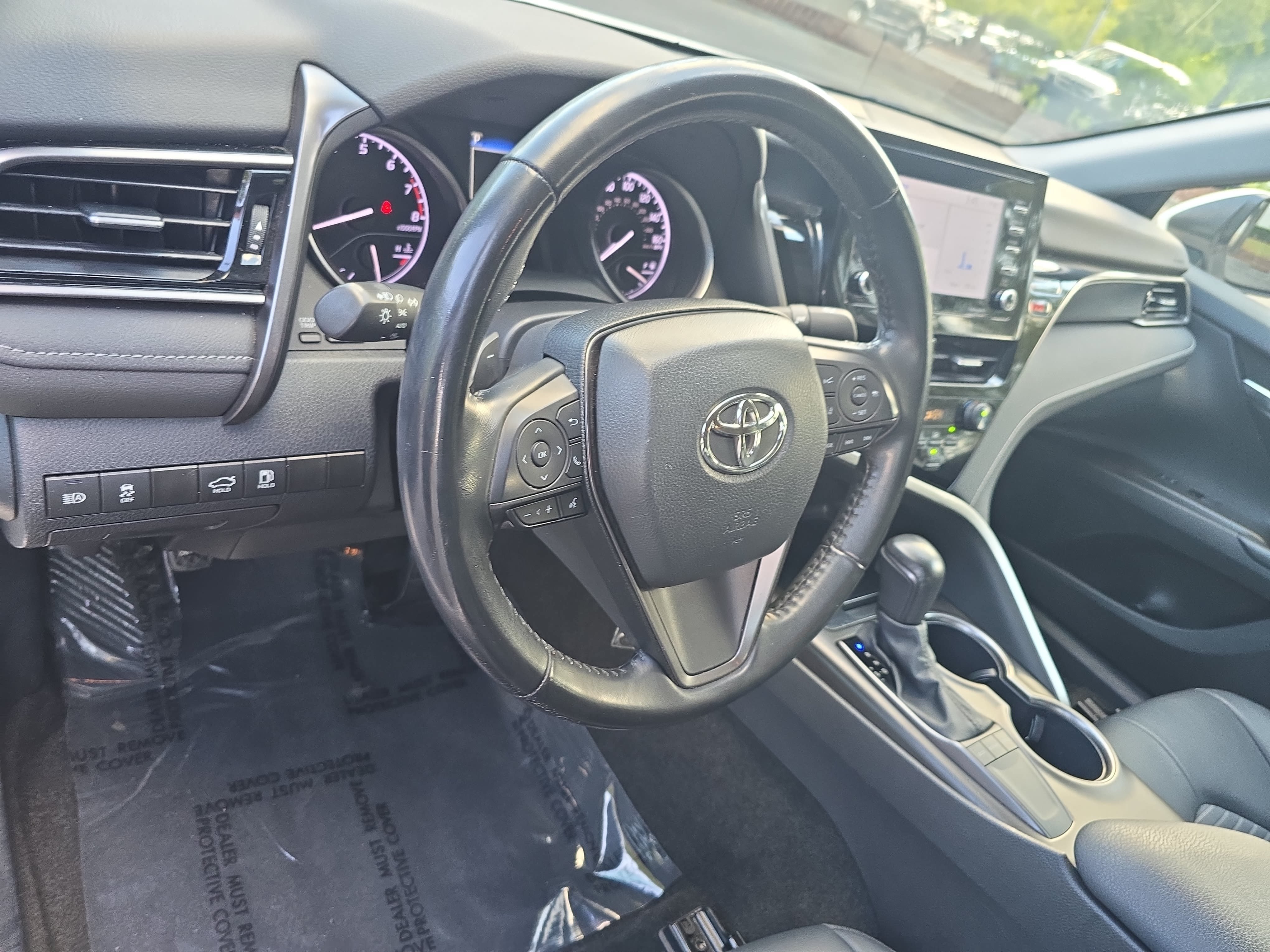 Used 2024 Toyota Camry SE FWD image 15