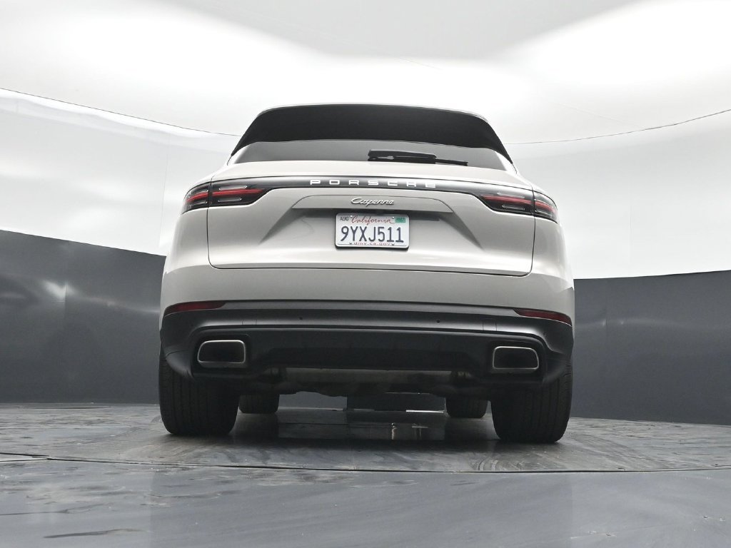 Used 2021 Porsche Cayenne AWD/4WD image 46