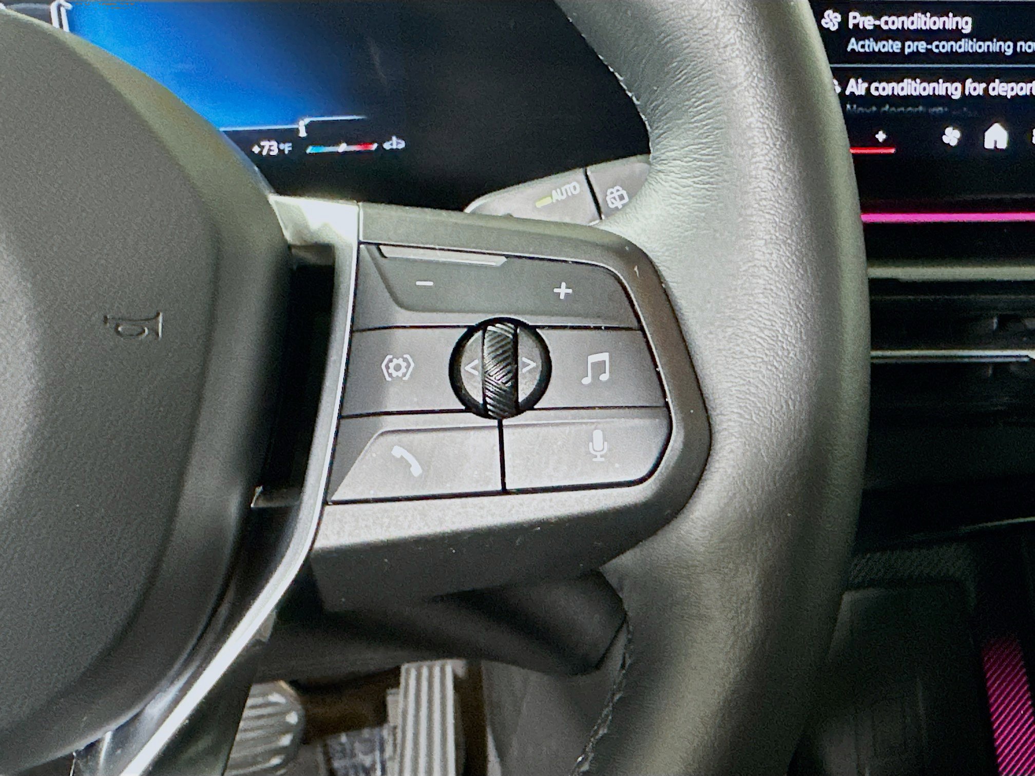 Used 2026 BMW X1 xDrive28i image 17