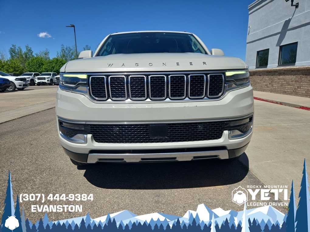 Used 2022 Jeep Wagoneer Series III w/ Rear Seat Video Group 1 AWD/4WD image 9