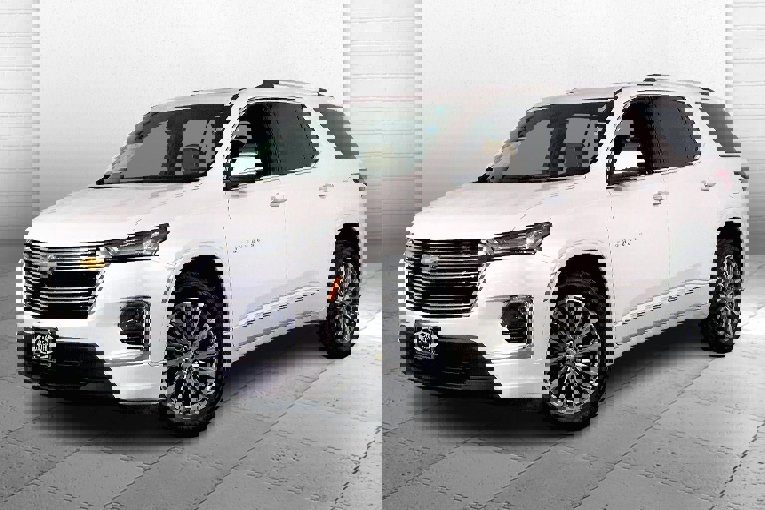 Used 2023 Chevrolet Traverse Premier image 12