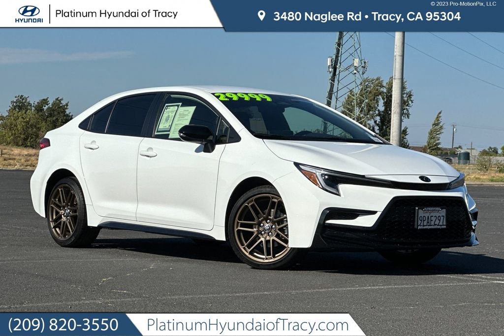 Used 2024 Toyota Corolla SE image 1