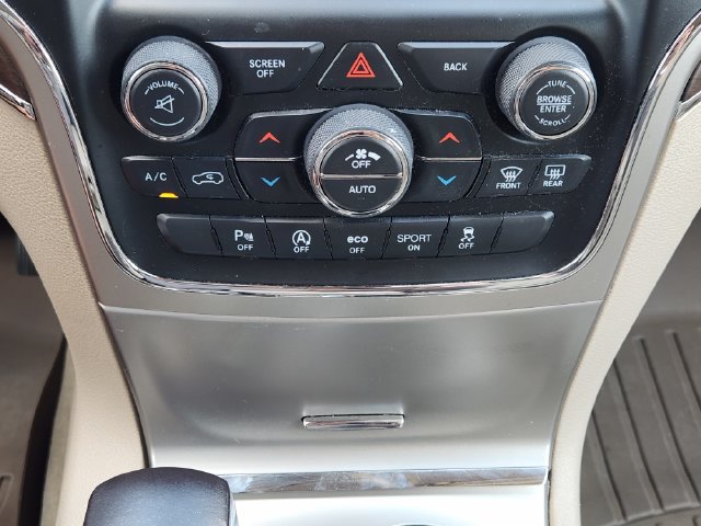 Used 2016 Jeep Grand Cherokee Overland AWD/4WD image 19