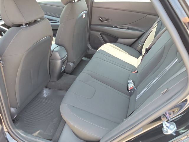 New 2026 Hyundai Elantra Sport FWD image 24