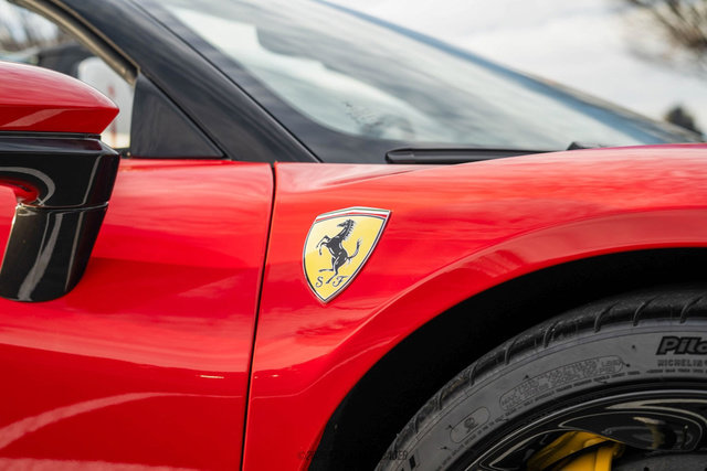 Used 2025 Ferrari SF90 Spider image 86