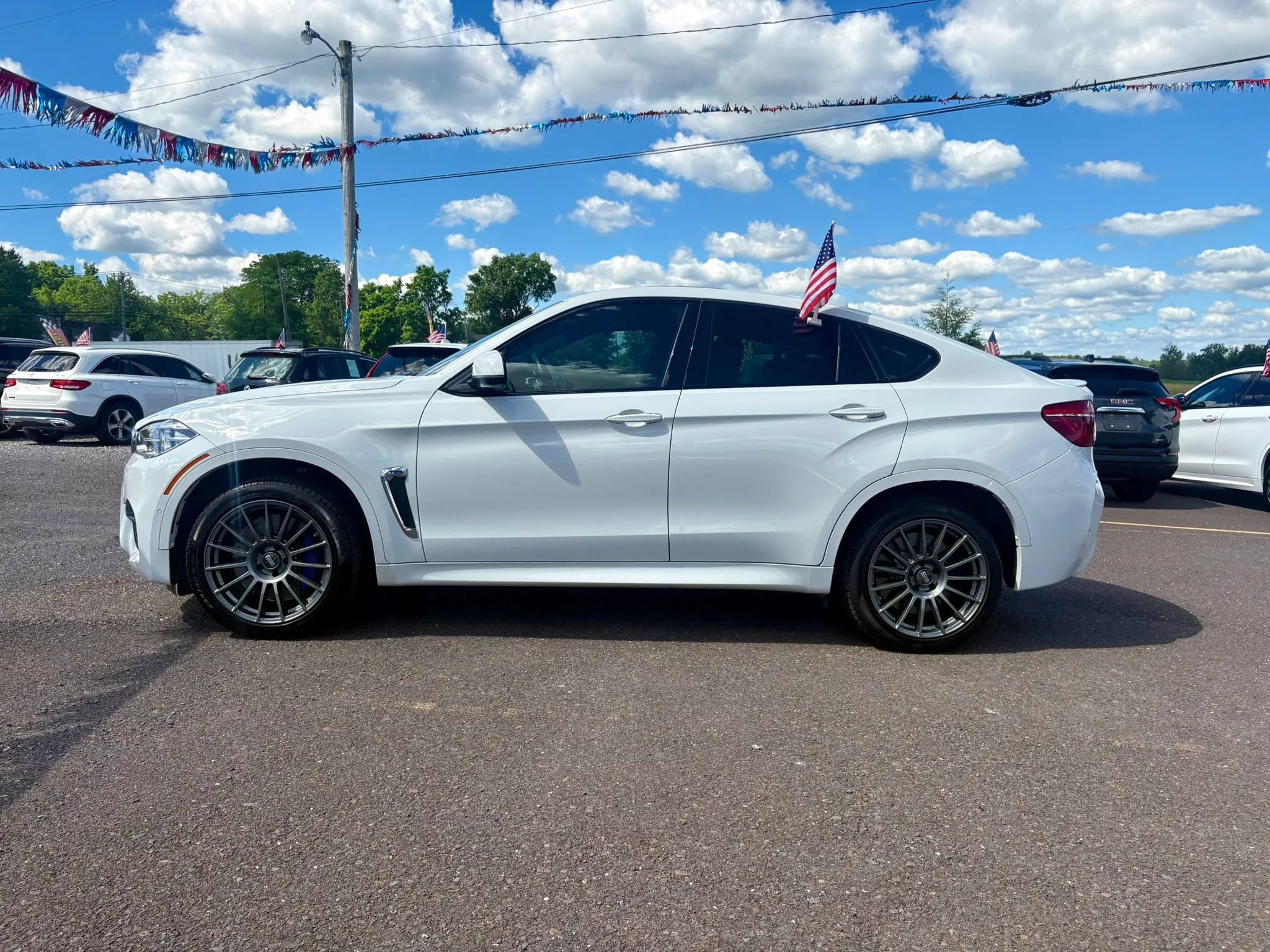 Used 2015 BMW X6 M AWD/4WD image 2