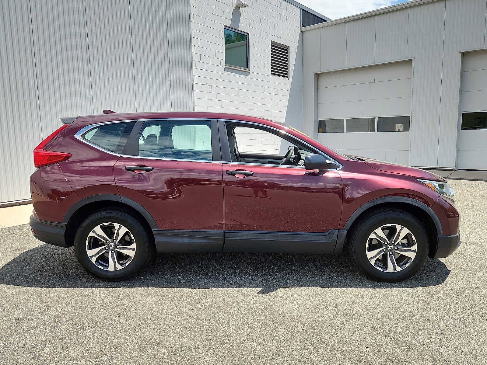 Used 2017 Honda CR-V LX image 7