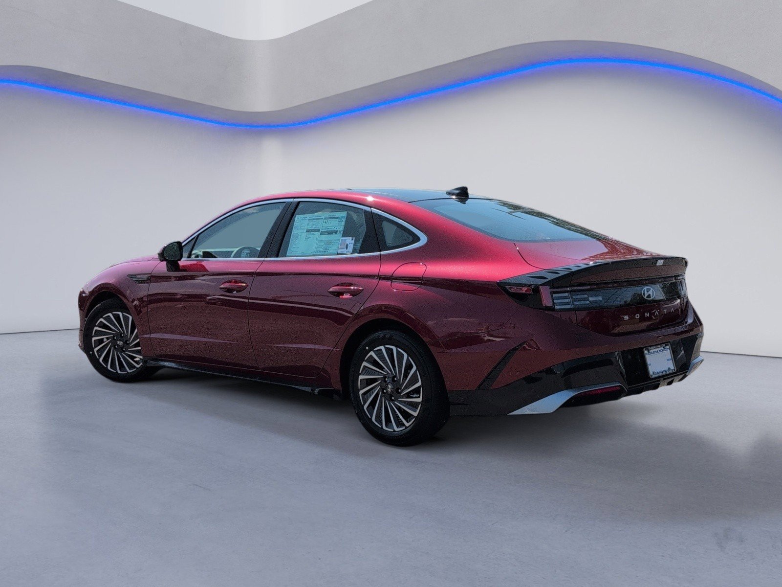 New 2025 Hyundai Sonata Limited image 9