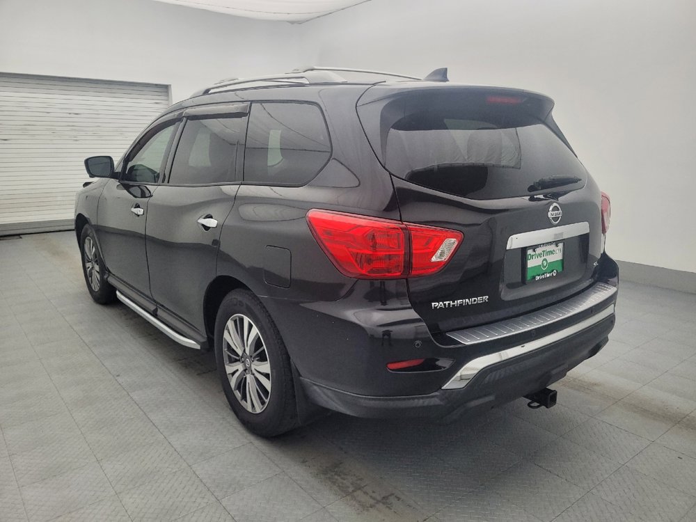 Used 2019 Nissan Pathfinder SL w/ Cargo Package FWD image 5