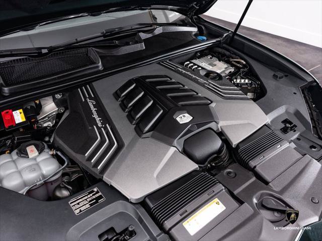 Used 2021 Lamborghini Urus AWD/4WD image 5