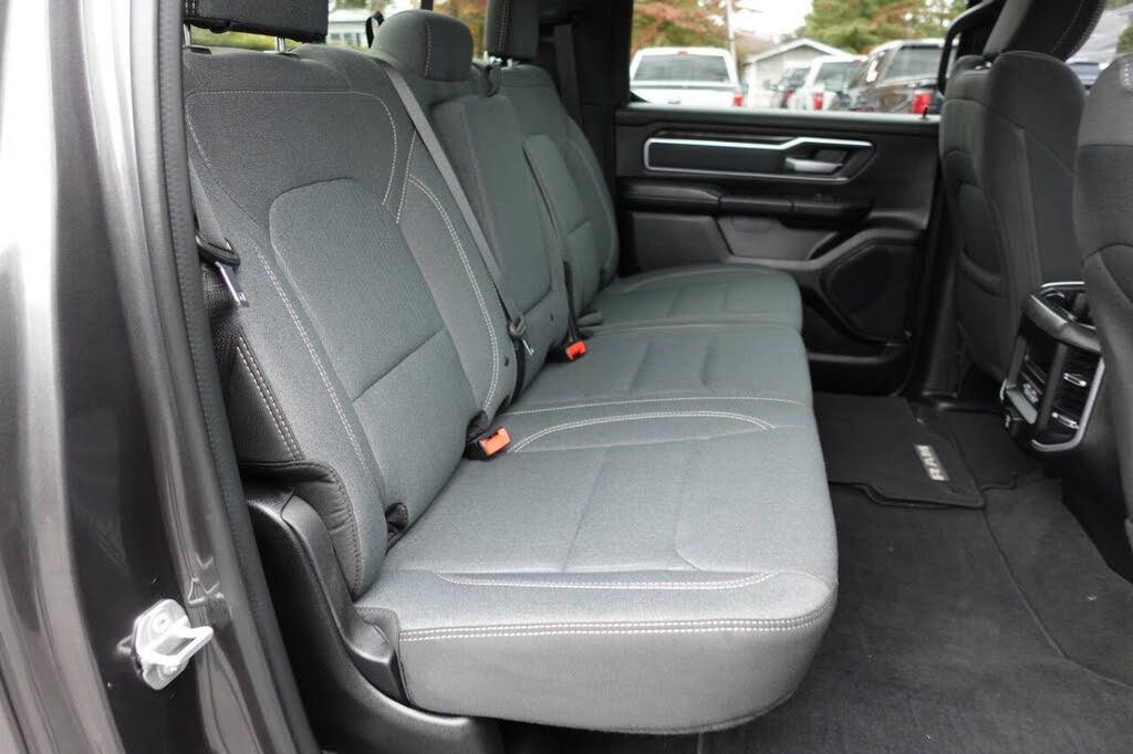 Used 2022 RAM 1500 Big Horn AWD/4WD image 30