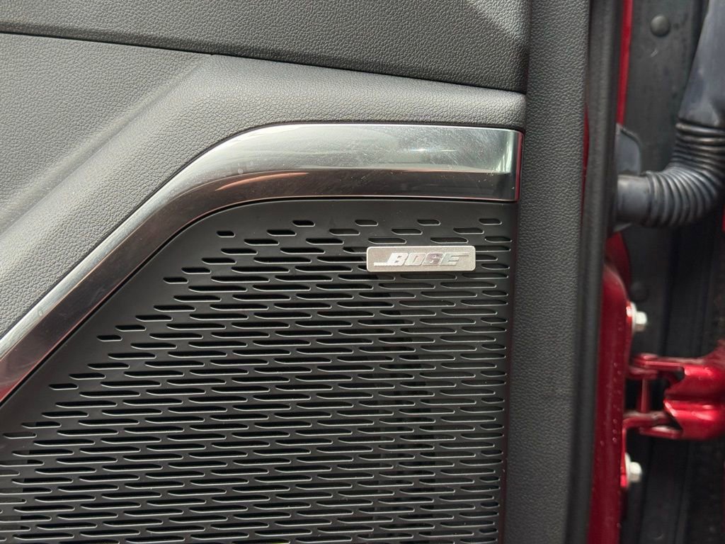 Used 2024 Chevrolet Traverse LT w/ Enhanced Driving Package image 13