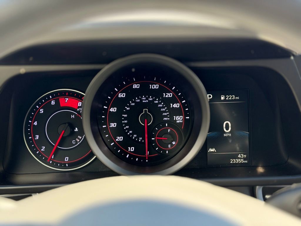 Used 2023 Hyundai Elantra SEL image 12