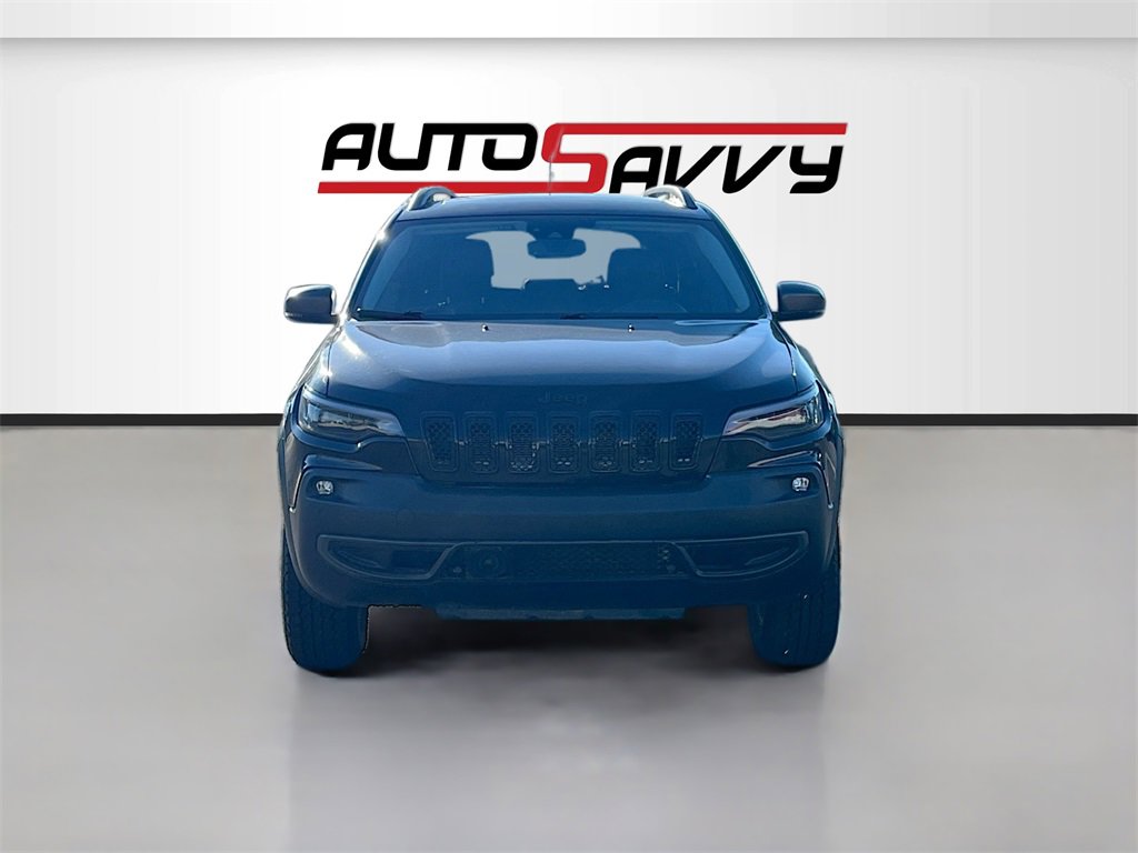 Used 2019 Jeep Cherokee Trailhawk image 2