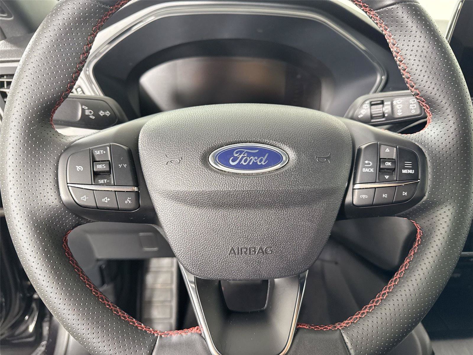 Used 2025 Ford Escape ST-Line FWD image 14